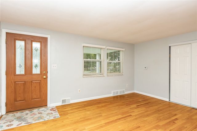 5013 Hialeah Dr, Plum Boro, PA 15239