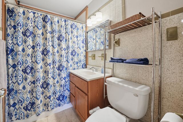 1800 Buckingham Avenue, Westchester, IL 60154