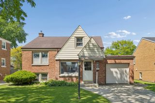 1800 Buckingham Avenue, Westchester, IL 60154