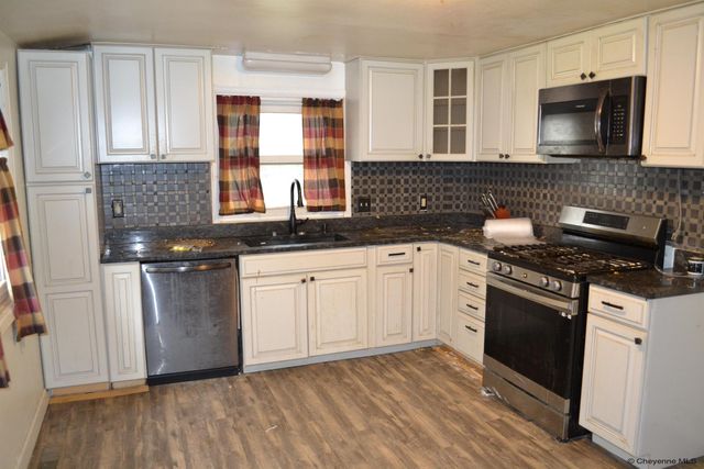 4784 VOSLER PL, Cheyenne, WY 82009
