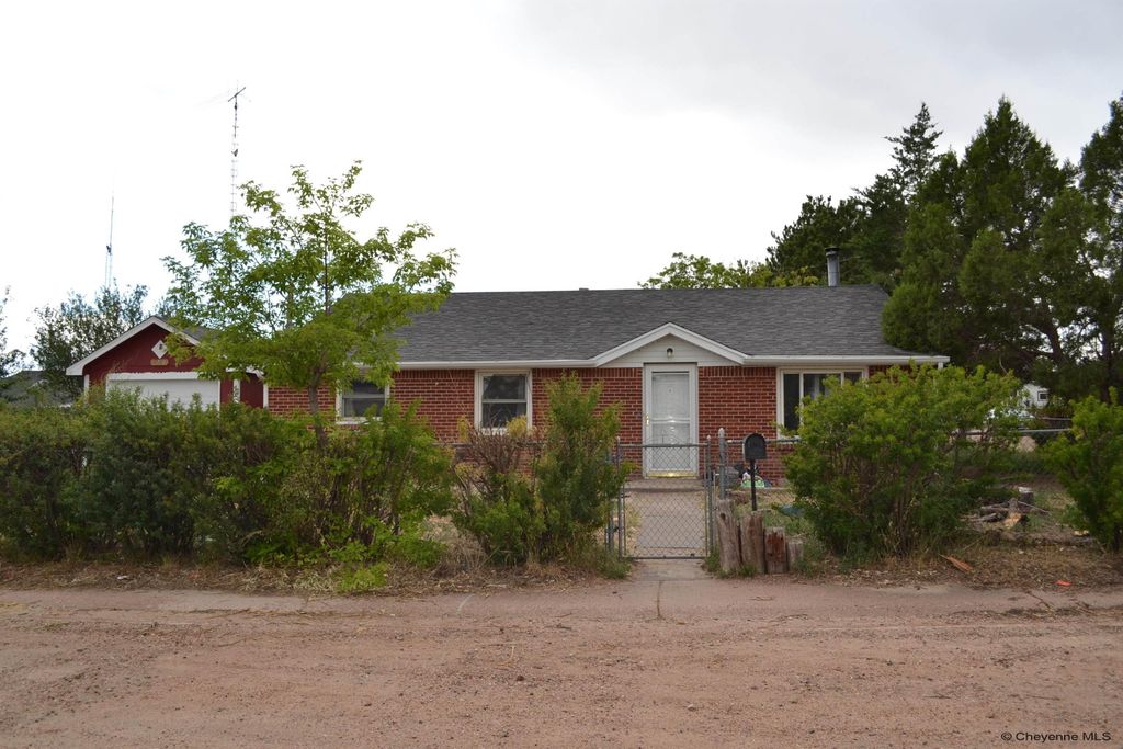 4784 VOSLER PL, Cheyenne, WY 82009