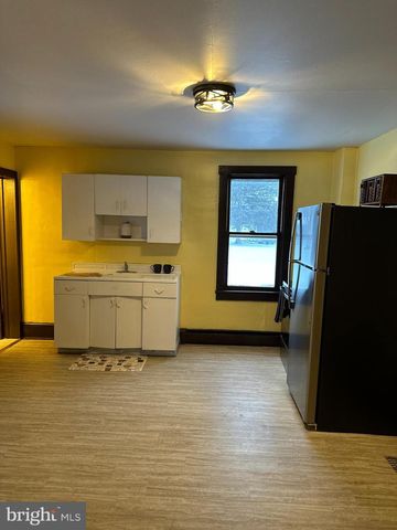 11 & 15 MYERS RD, Berkeley Springs, WV 25411