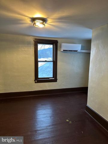 11 & 15 MYERS RD, Berkeley Springs, WV 25411