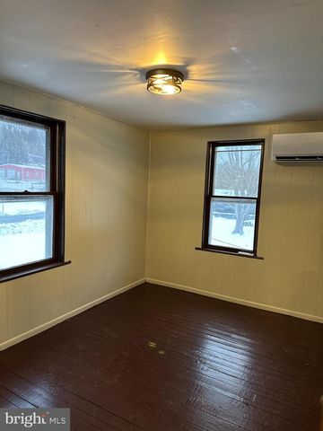 11 & 15 MYERS RD, Berkeley Springs, WV 25411