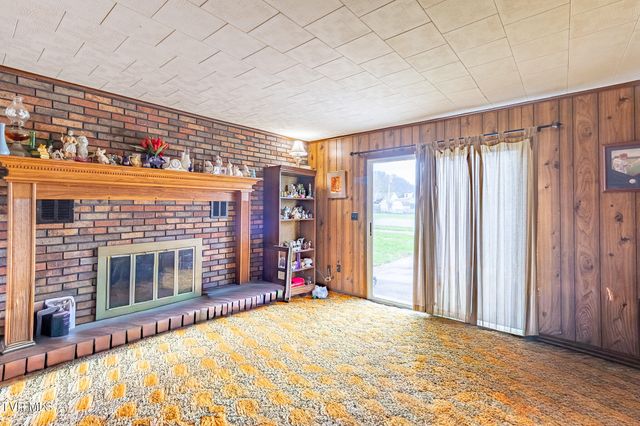 817 Mulberry Street, Elizabethton, TN 37643