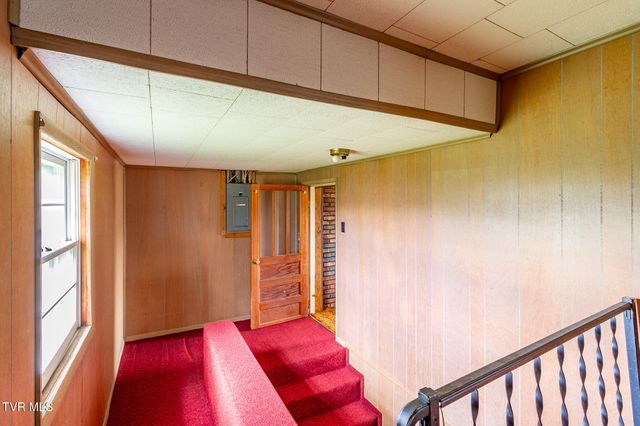 817 Mulberry Street, Elizabethton, TN 37643