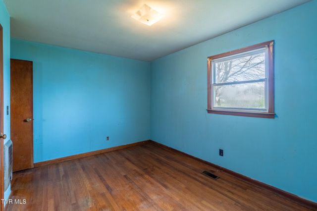 817 Mulberry Street, Elizabethton, TN 37643