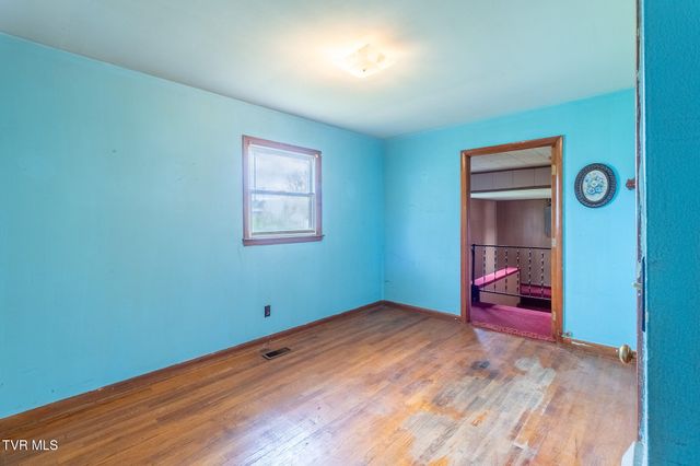 817 Mulberry Street, Elizabethton, TN 37643