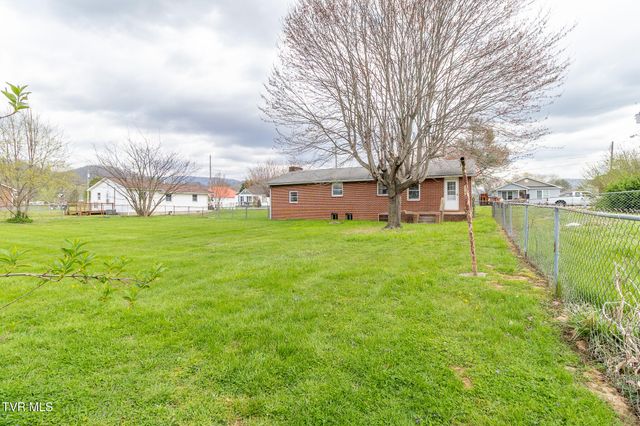 817 Mulberry Street, Elizabethton, TN 37643