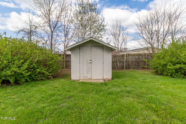 817 Mulberry Street, Elizabethton, TN 37643