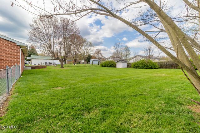 817 Mulberry Street, Elizabethton, TN 37643