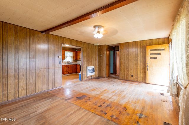 817 Mulberry Street, Elizabethton, TN 37643