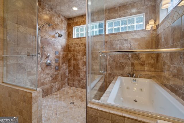 66 Hidden Lakes Drive, Carrollton, GA 30116