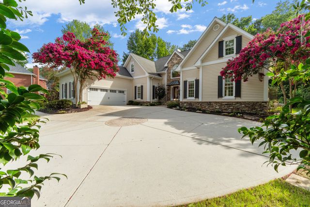 66 Hidden Lakes Drive, Carrollton, GA 30116