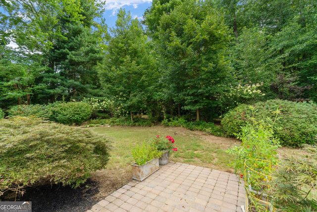 66 Hidden Lakes Drive, Carrollton, GA 30116