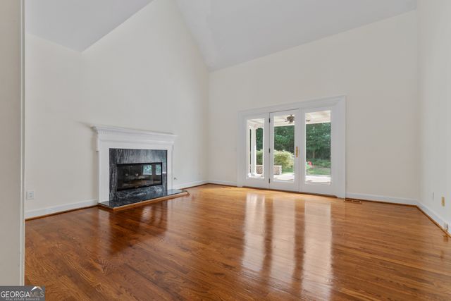66 Hidden Lakes Drive, Carrollton, GA 30116