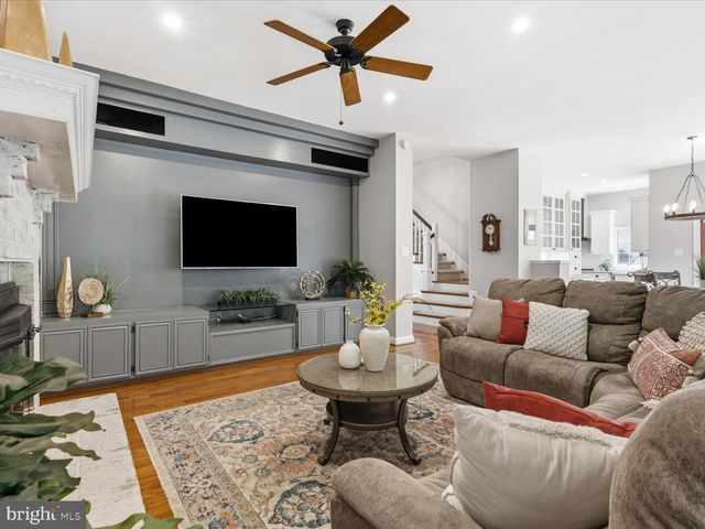 5384 ASHLEIGH RD, Fairfax, VA 22030