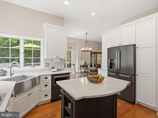 5384 ASHLEIGH RD, Fairfax, VA 22030