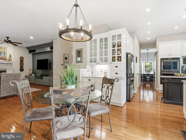 5384 ASHLEIGH RD, Fairfax, VA 22030