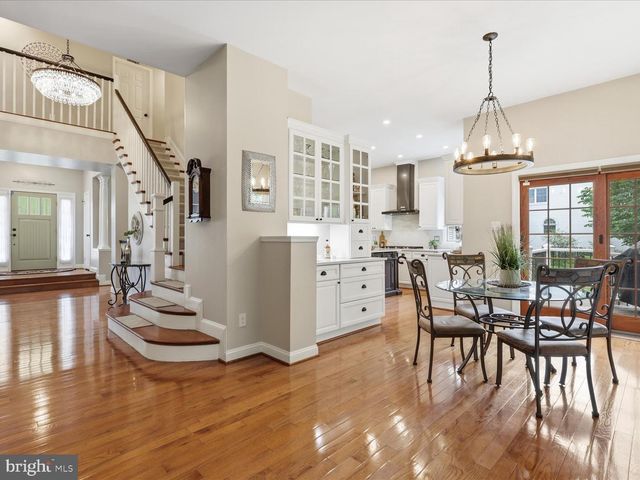 5384 ASHLEIGH RD, Fairfax, VA 22030