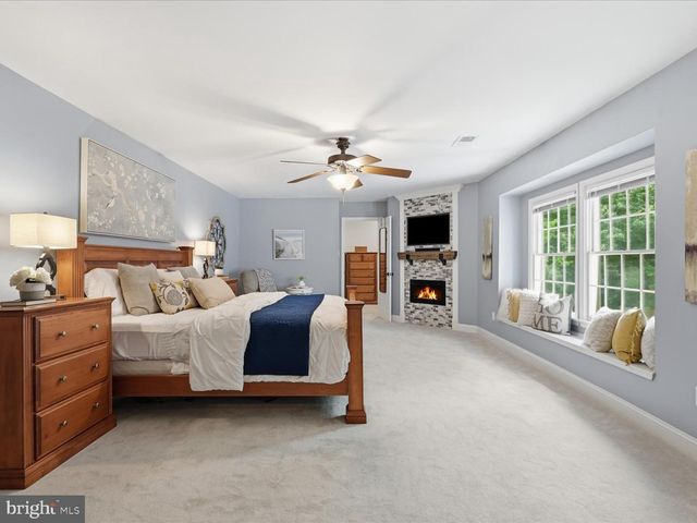5384 ASHLEIGH RD, Fairfax, VA 22030
