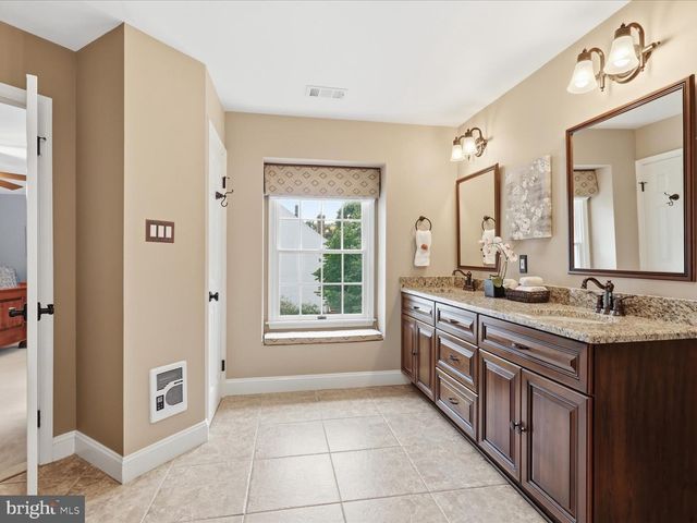 5384 ASHLEIGH RD, Fairfax, VA 22030