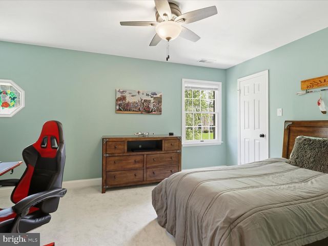 5384 ASHLEIGH RD, Fairfax, VA 22030