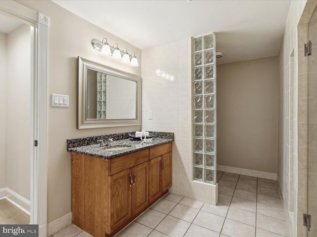 5384 ASHLEIGH RD, Fairfax, VA 22030