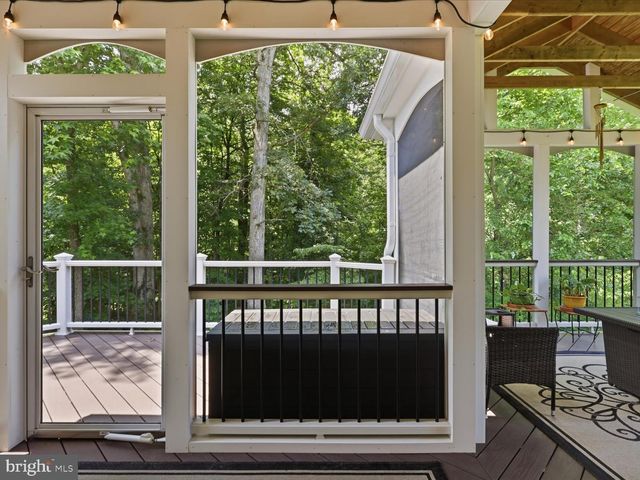 5384 ASHLEIGH RD, Fairfax, VA 22030