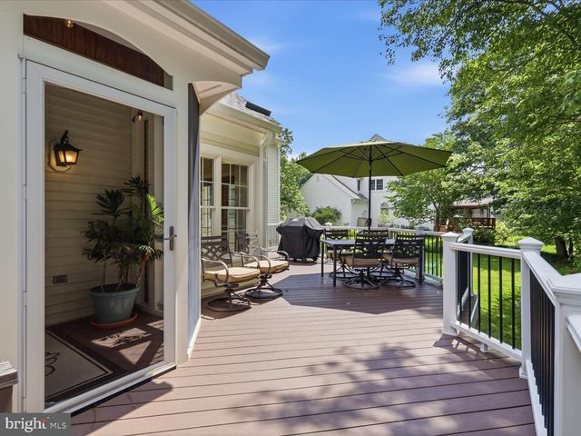 5384 ASHLEIGH RD, Fairfax, VA 22030