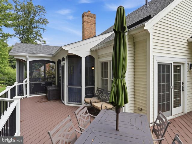 5384 ASHLEIGH RD, Fairfax, VA 22030