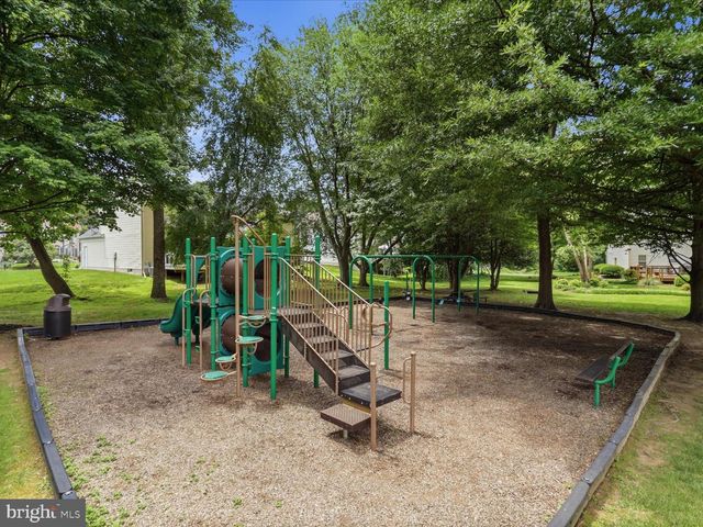 5384 ASHLEIGH RD, Fairfax, VA 22030