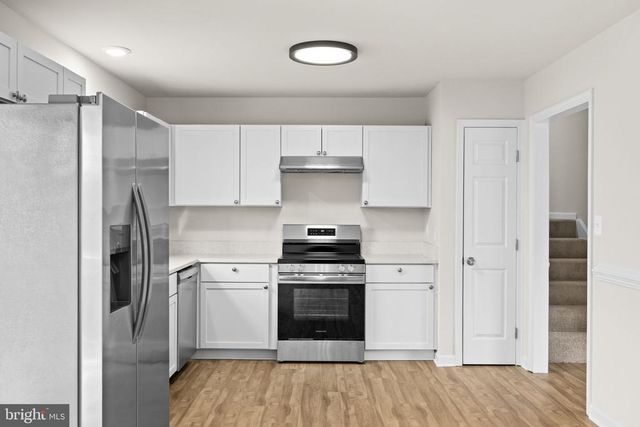 341 ALBANY ST, Fredericksburg, VA 22407