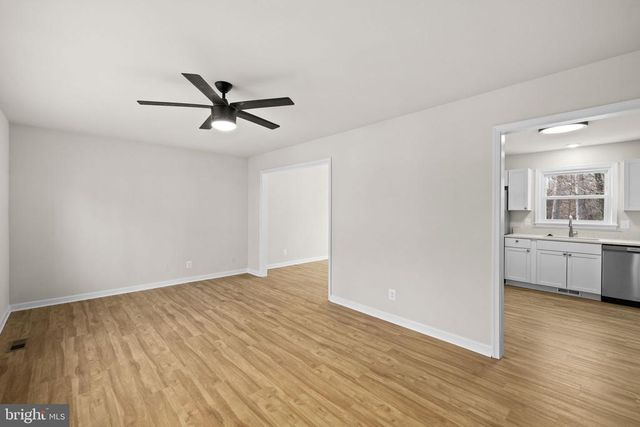 341 ALBANY ST, Fredericksburg, VA 22407