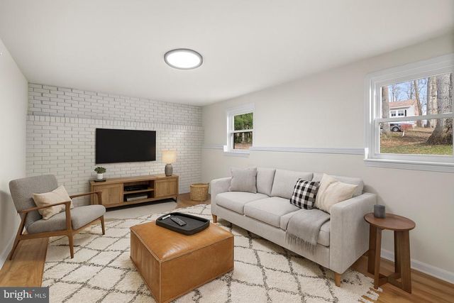 341 ALBANY ST, Fredericksburg, VA 22407