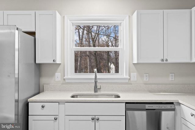 341 ALBANY ST, Fredericksburg, VA 22407