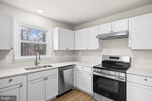 341 ALBANY ST, Fredericksburg, VA 22407