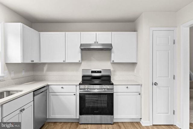 341 ALBANY ST, Fredericksburg, VA 22407