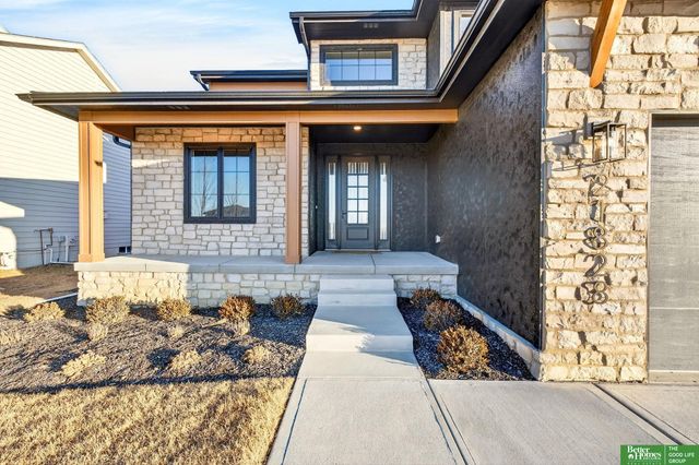 21828 Grover Street, Elkhorn, NE 68022