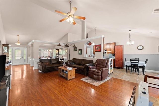 286 Middle Fork Lane, Carnesville, GA 30521
