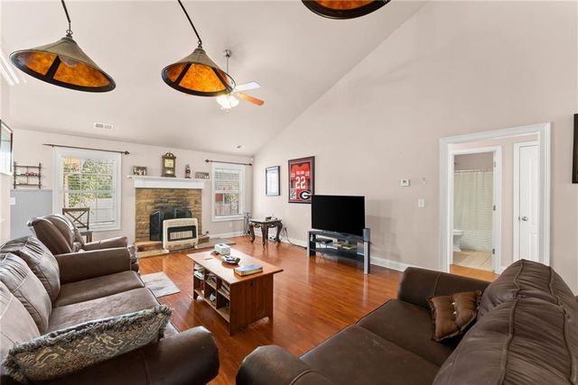 286 Middle Fork Lane, Carnesville, GA 30521