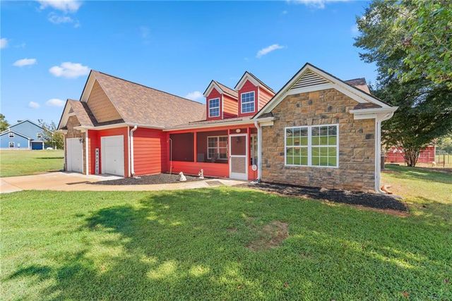 286 Middle Fork Lane, Carnesville, GA 30521