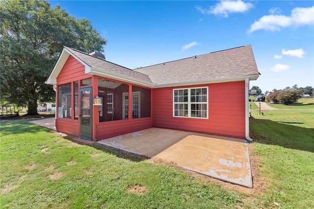 286 Middle Fork Lane, Carnesville, GA 30521