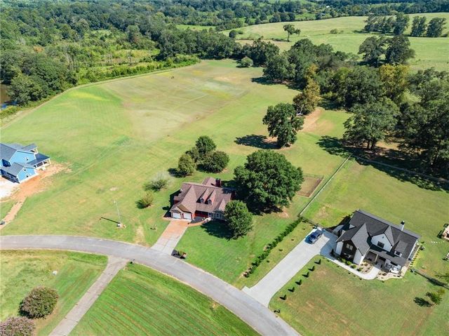 286 Middle Fork Lane, Carnesville, GA 30521
