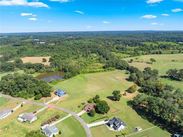 286 Middle Fork Lane, Carnesville, GA 30521