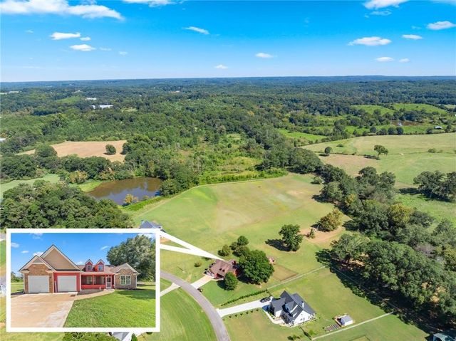 286 Middle Fork Lane, Carnesville, GA 30521