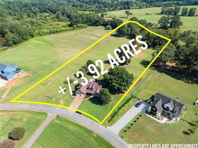286 Middle Fork Lane, Carnesville, GA 30521