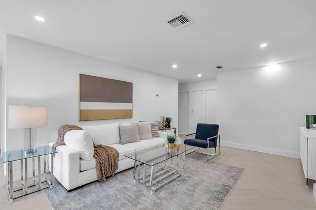 375 Orange Way, West Palm Beach, FL 33405