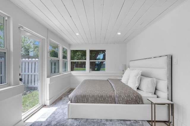 375 Orange Way, West Palm Beach, FL 33405