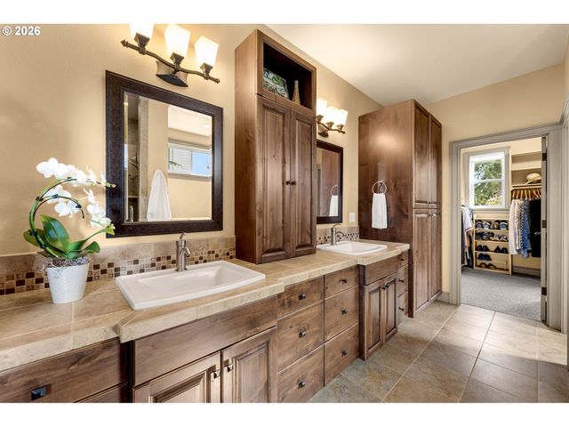 2517 Ne 163RD St, Ridgefield, WA 98642